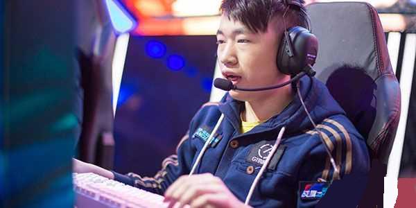 她的顶尖发 她的顶尖发