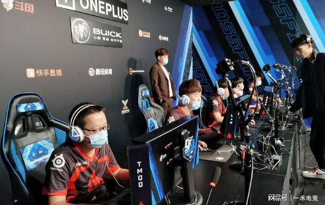 场与潜在变 场与潜在变